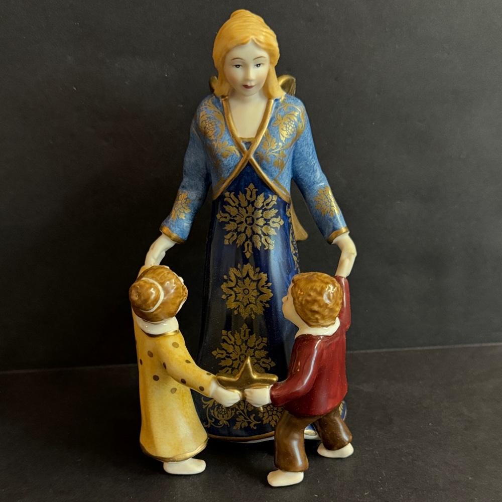 Vtg🎄Villeroy & Boch -Porcelain Blue + Gold Angel of Joy.Christmas Decor.
